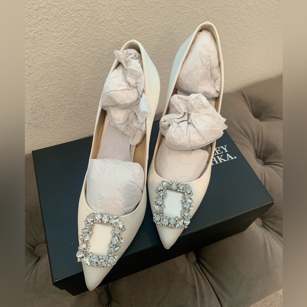 Badgley Mischka Cher Chrystal Embellished Pump- color soft white satin - Picture 4 of 12